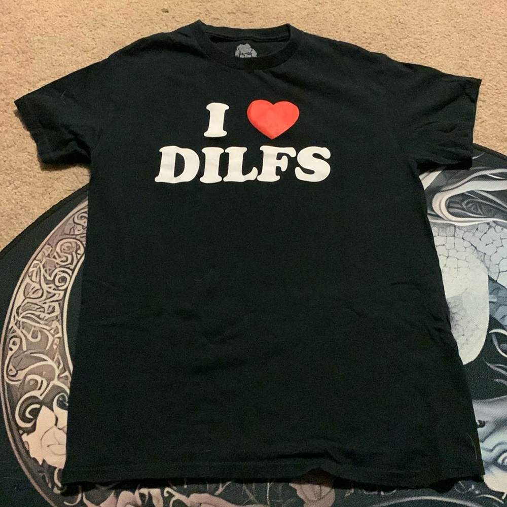 Danny Duncan’s I heart DILFS T-shirt